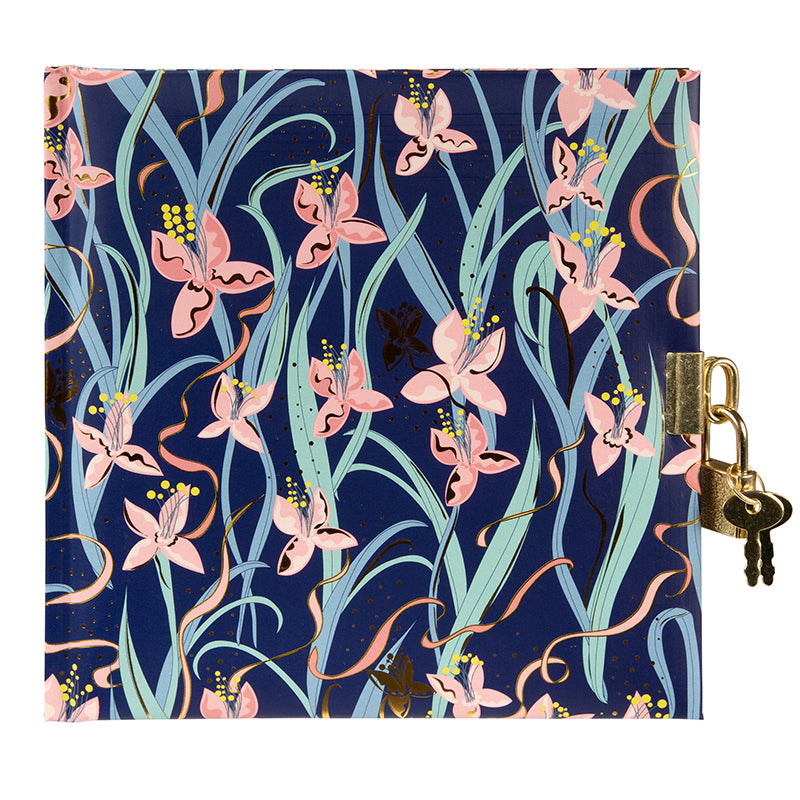 Garden Chic Günlük | 16,5 × 16,5 cm | 96 Sayfa | Kilitli Kabartmalı Kapak