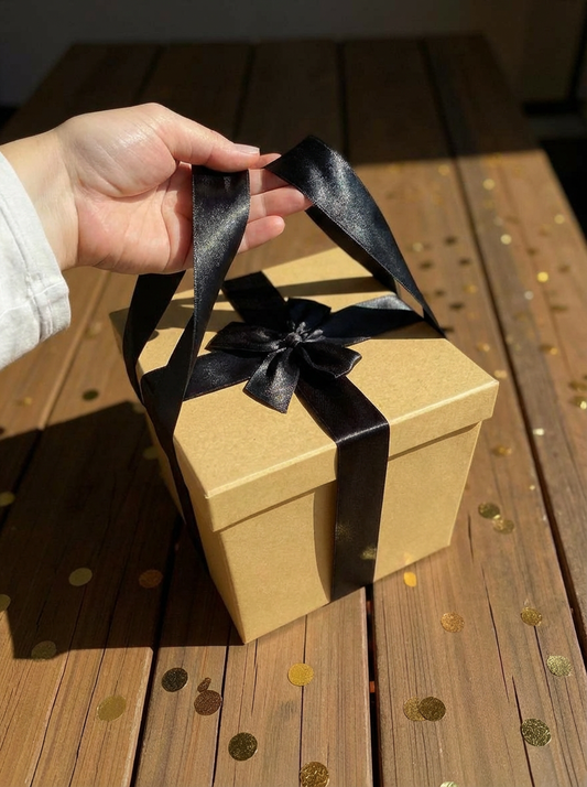 STAR Kraft Hediye Kutusu Seti – 2’li Street Boxes | Elde Tutmalı Siyah Saten Kurdeleli | 22x22x20 cm & 18x18x15 cm
