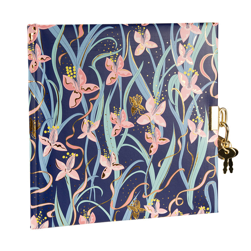 Garden Chic Günlük | 16,5 × 16,5 cm | 96 Sayfa | Kilitli Kabartmalı Kapak